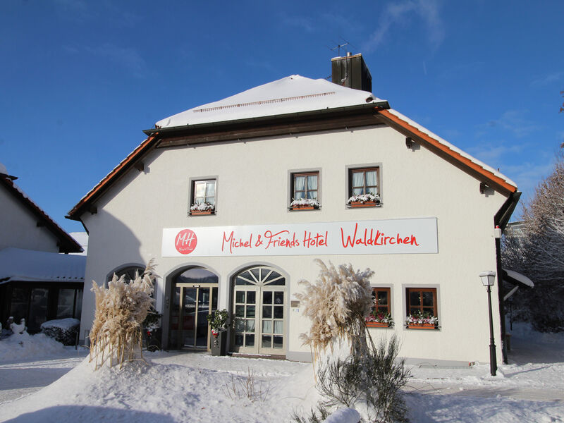 Michel & Friends Hotel Waldkirchen  sup.