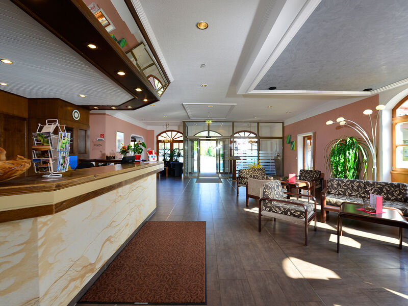 Michel & Friends Hotel Waldkirchen  sup.