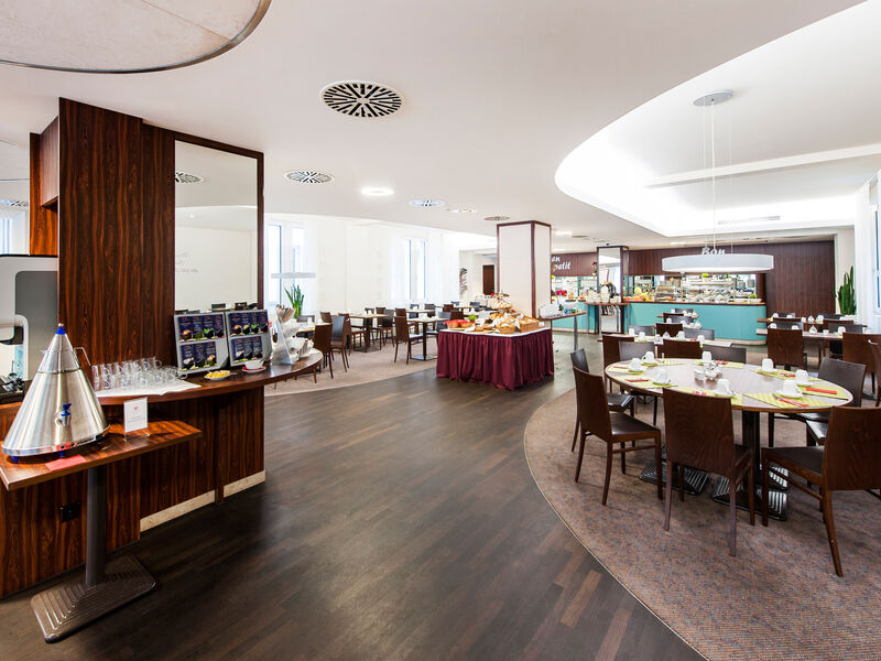 AZIMUT Hotel Cologne