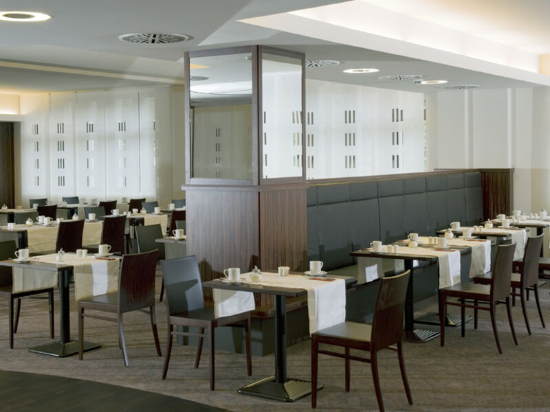 AZIMUT Hotel Cologne