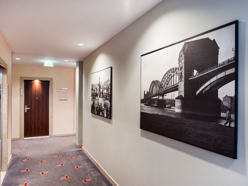 AZIMUT Hotel Cologne