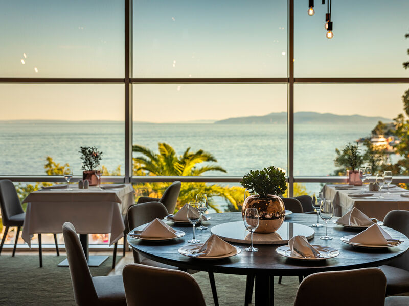 Hotel Ambasador