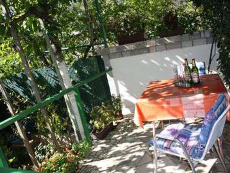Vila 1323-200