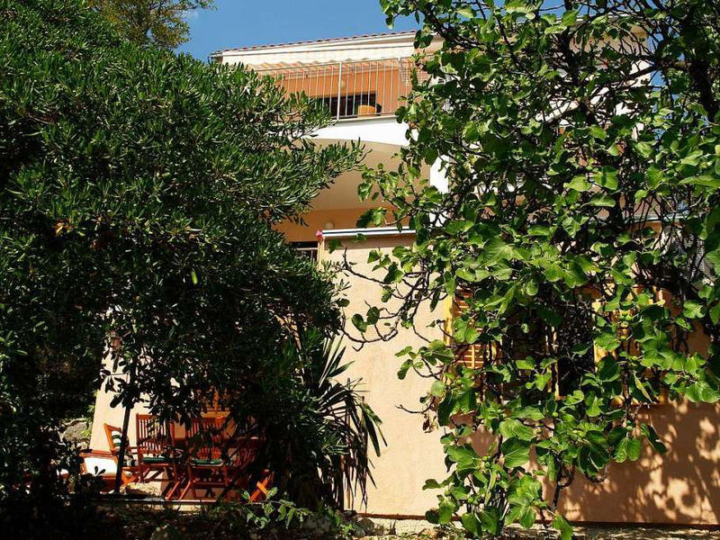 Vila 1323-201