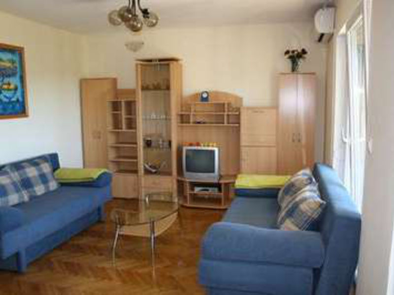 Vila 1323-206
