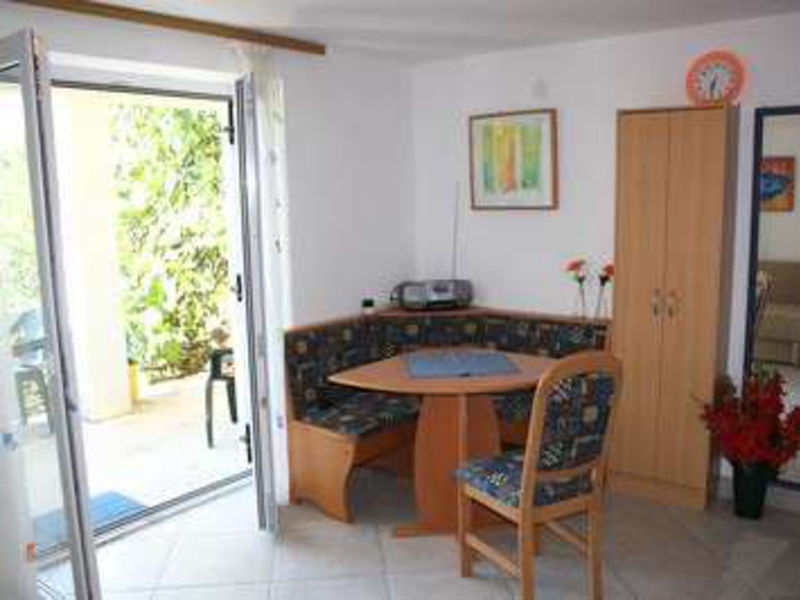 Vila 1323-206