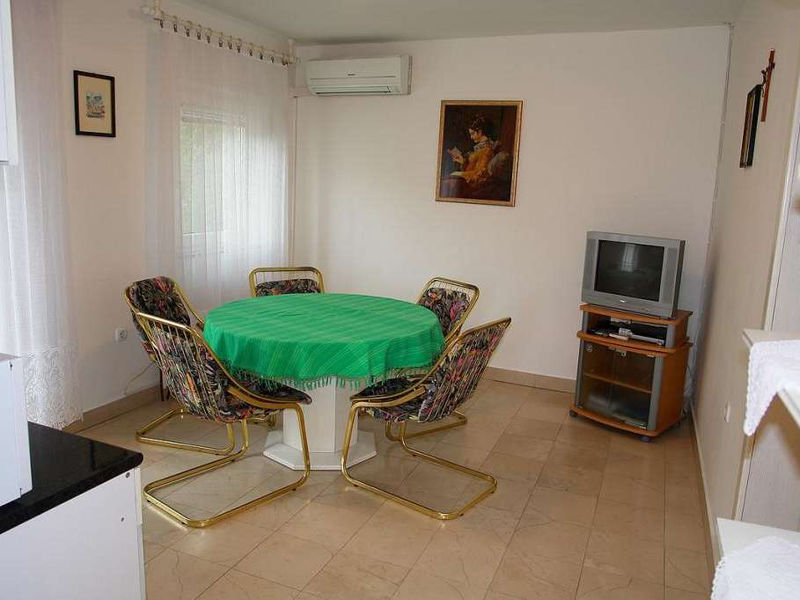 Vila 1323-207
