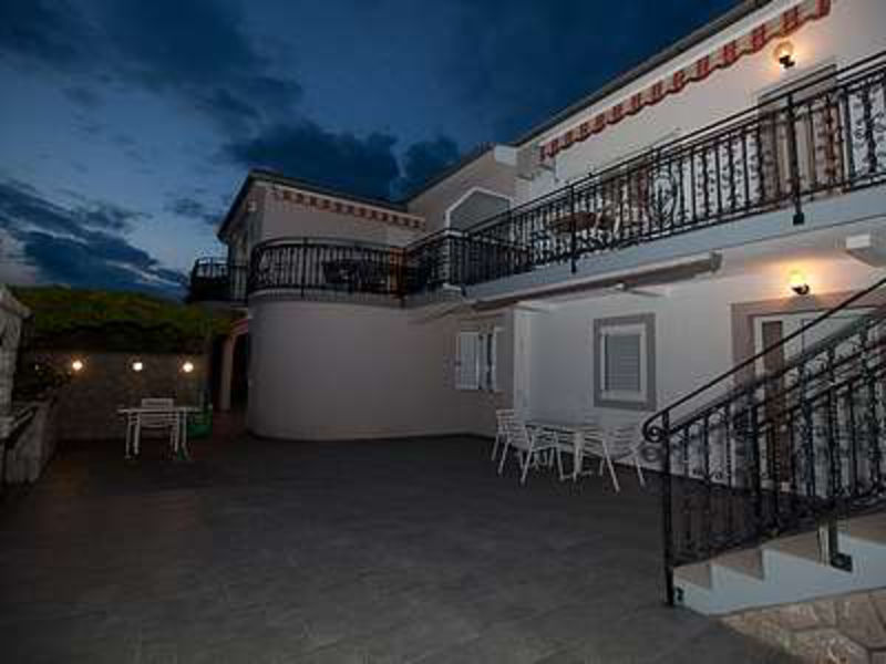Vila 1323-213