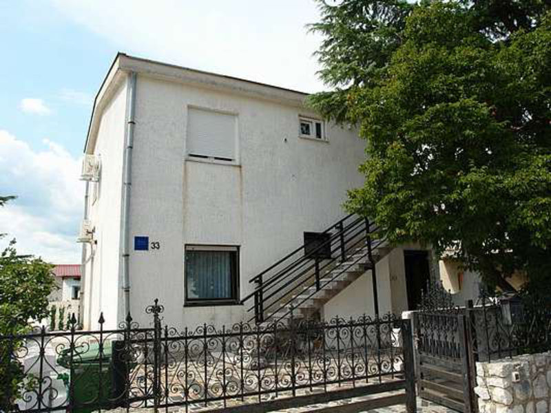 Vila 1323-226