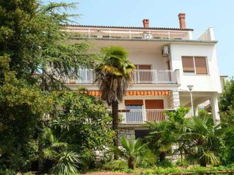 Vila 1323-227