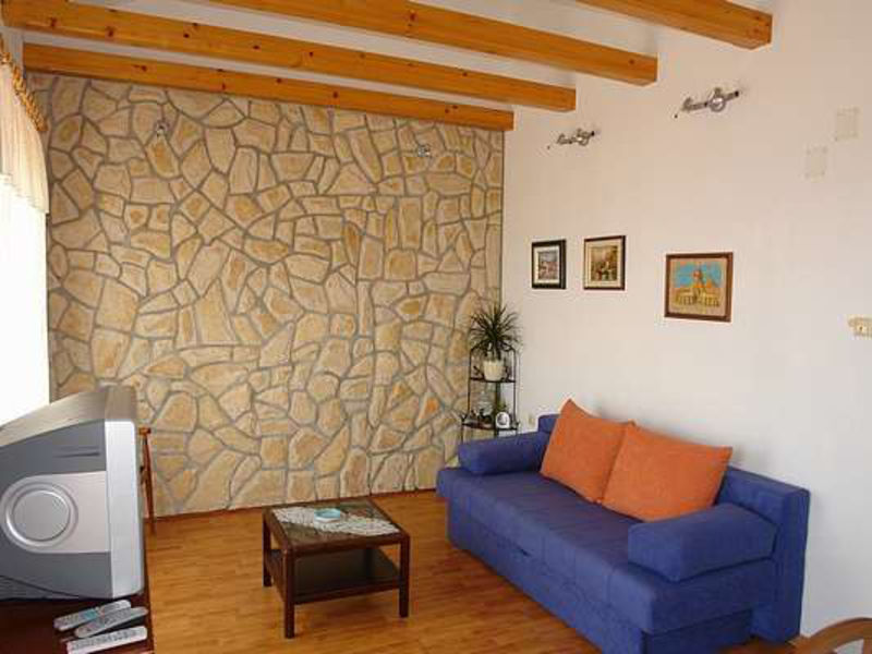 Vila 1323-232