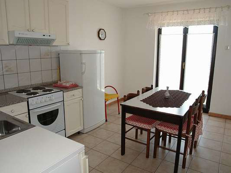 Vila 1323-232