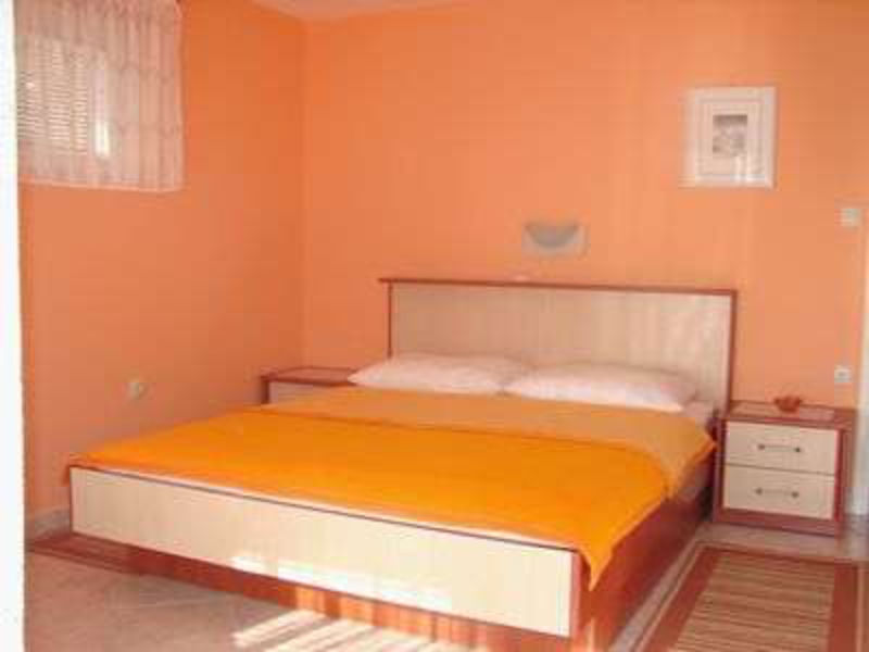 Vila 1323-240