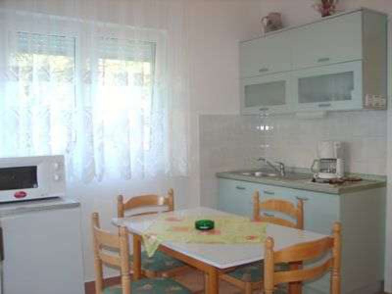 Vila 1323-240