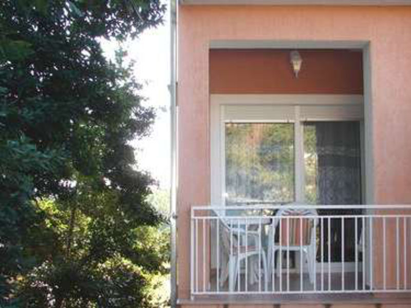 Vila 1323-240