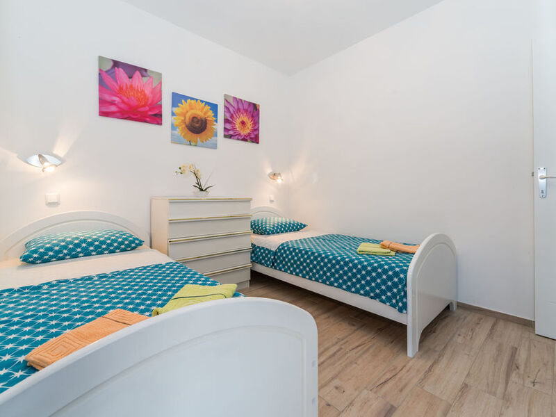 Vila 1355-3064