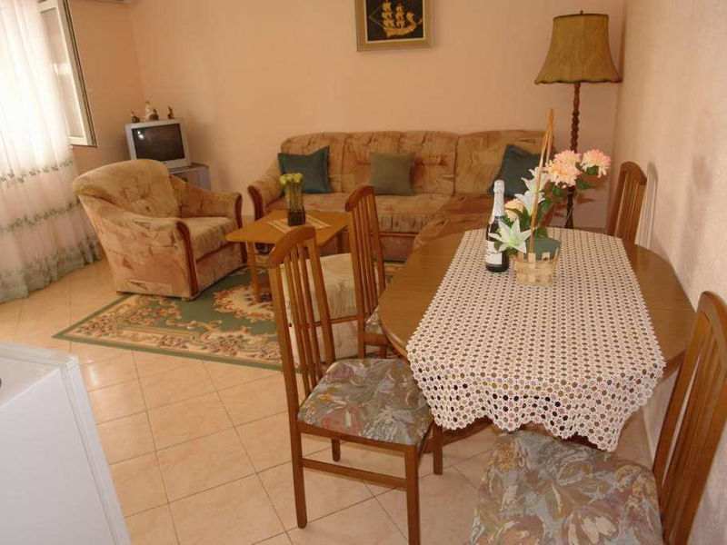 Vila 1323-262