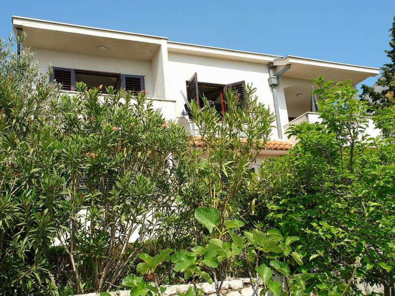 Vila 1323-269