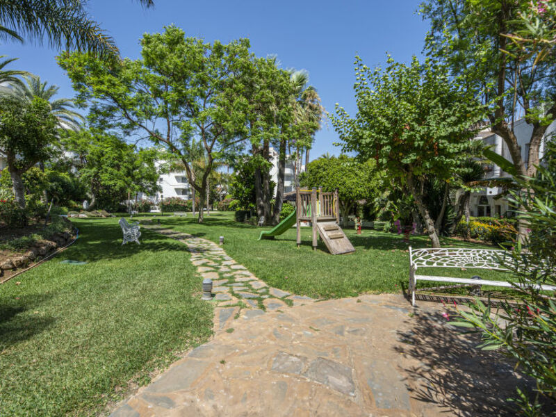Marbella Real Gardens