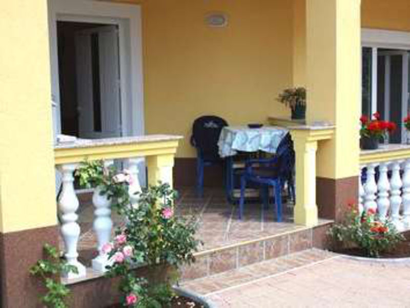 Vila 1323-277