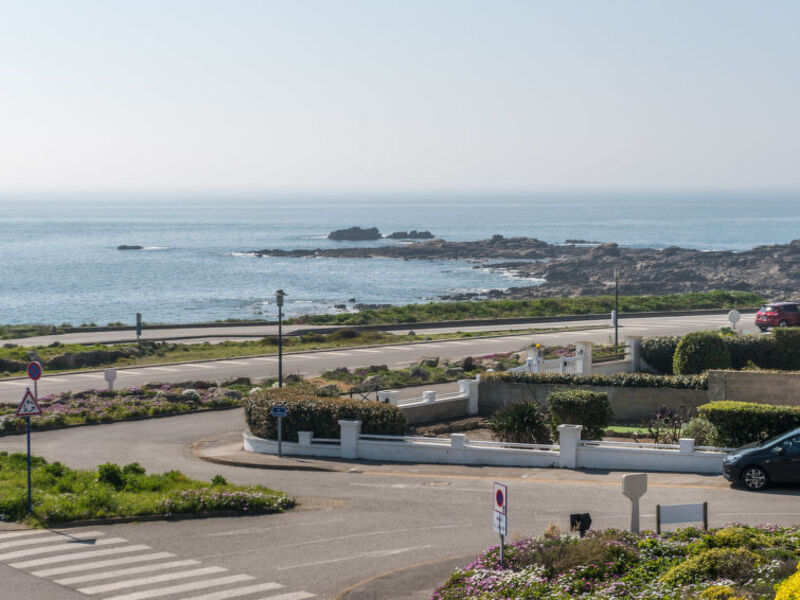 Les Brisants