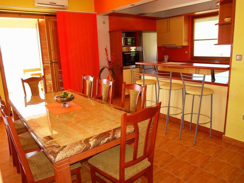 Vila 1323-281