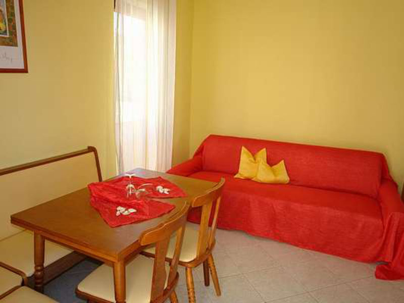 Vila 1323-287
