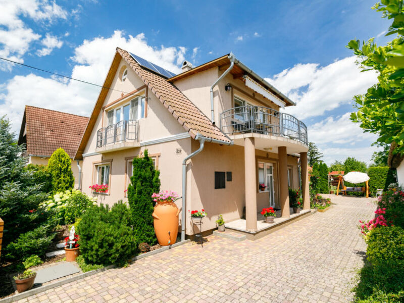 Balaton 730