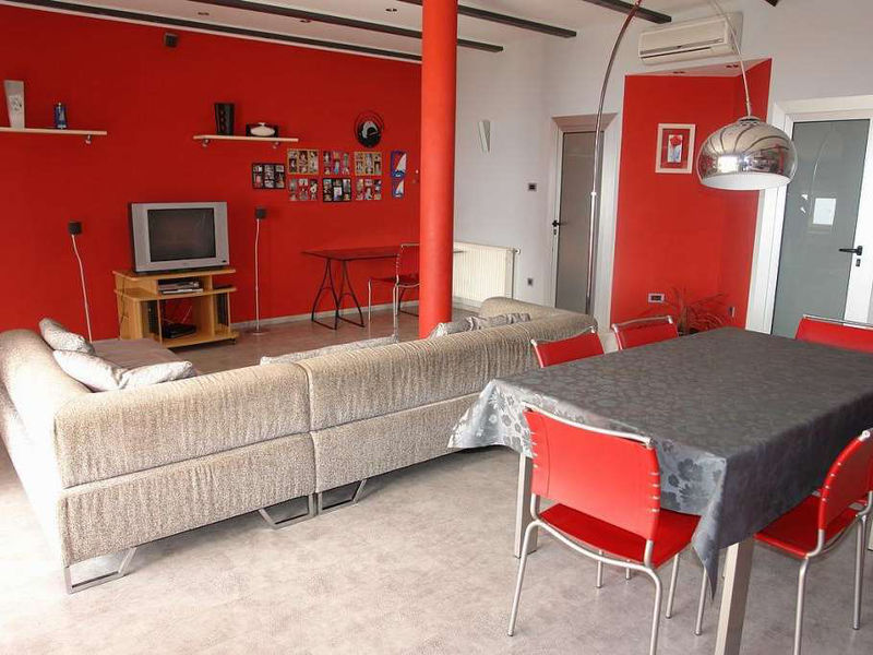 Vila 1323-329