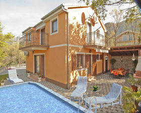 Vila 549-525