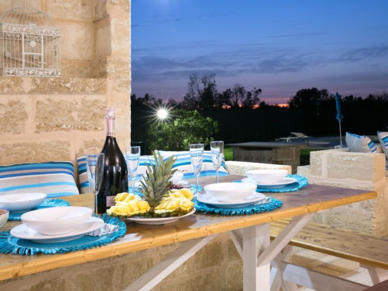 Prestige Pool Trullo