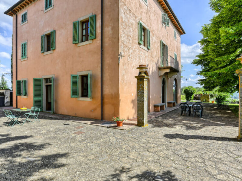 Chiantishire Retreat