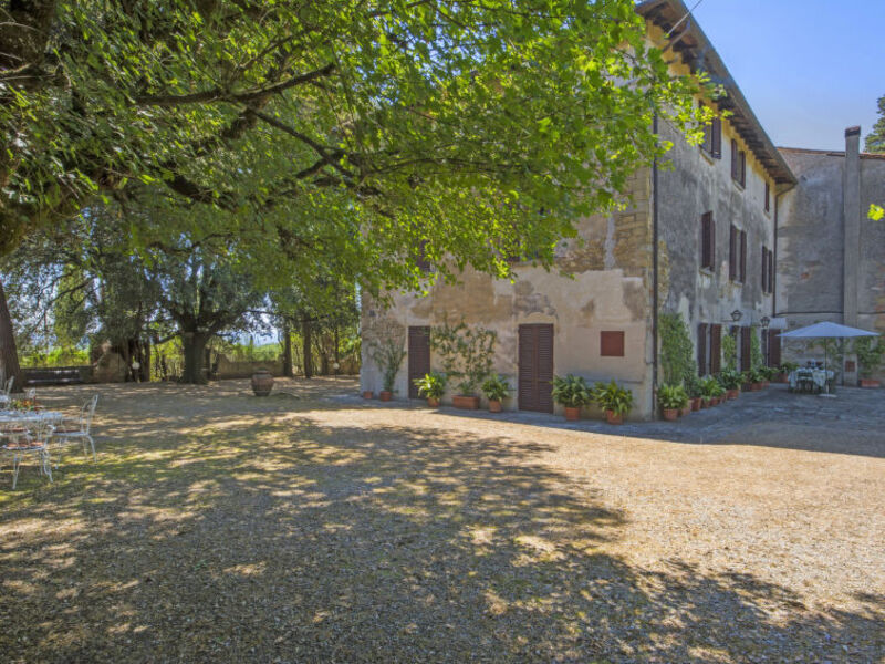 Villa di Cozzano