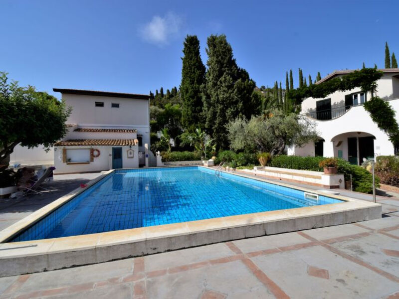 Terra Rossa Residence