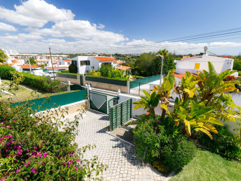Family Villa Albufeira Tropical