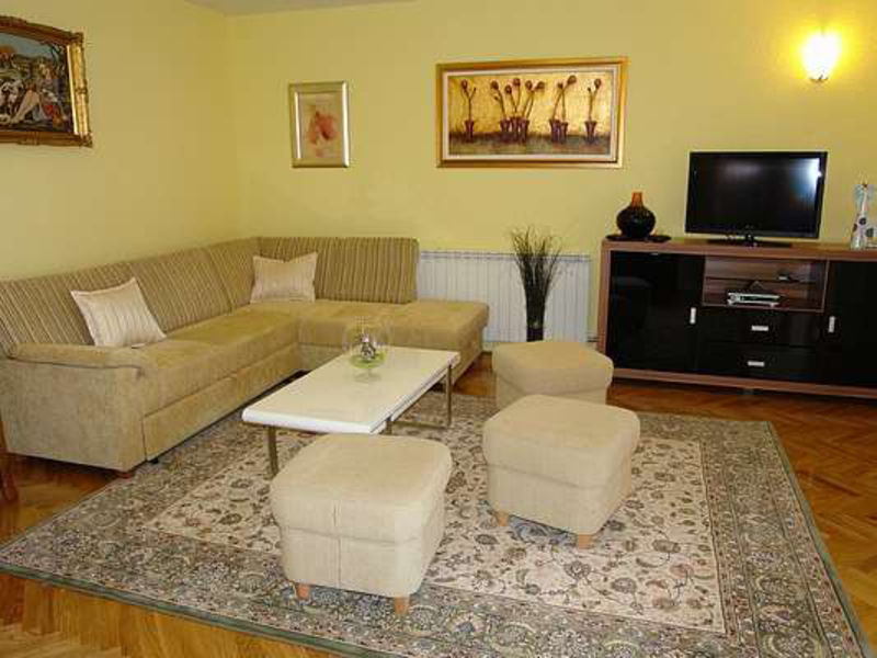 Vila 1323-380