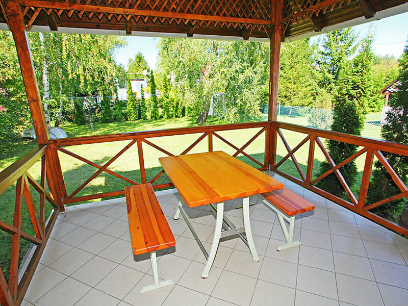 Balaton H438