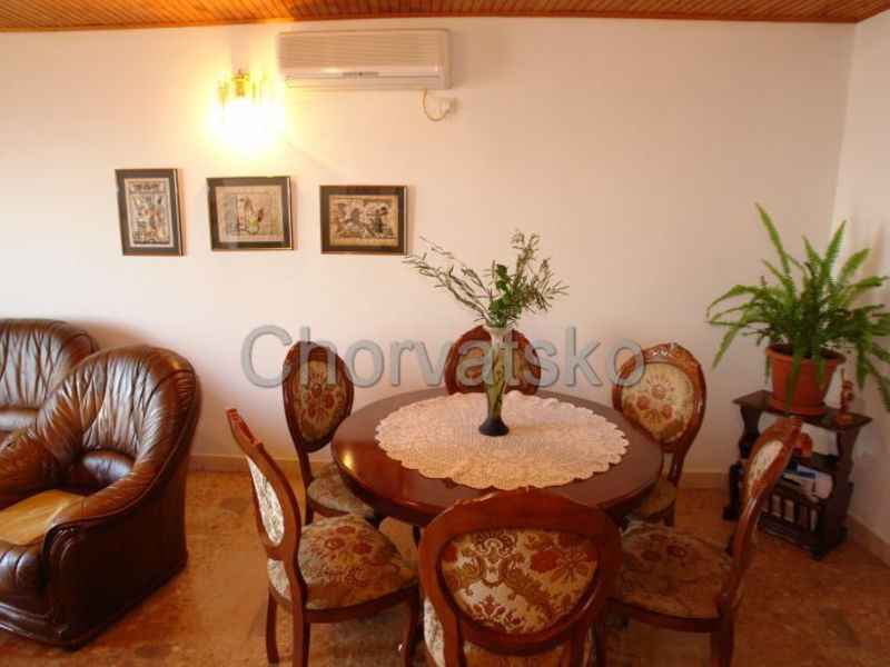 Apartmány Altenija