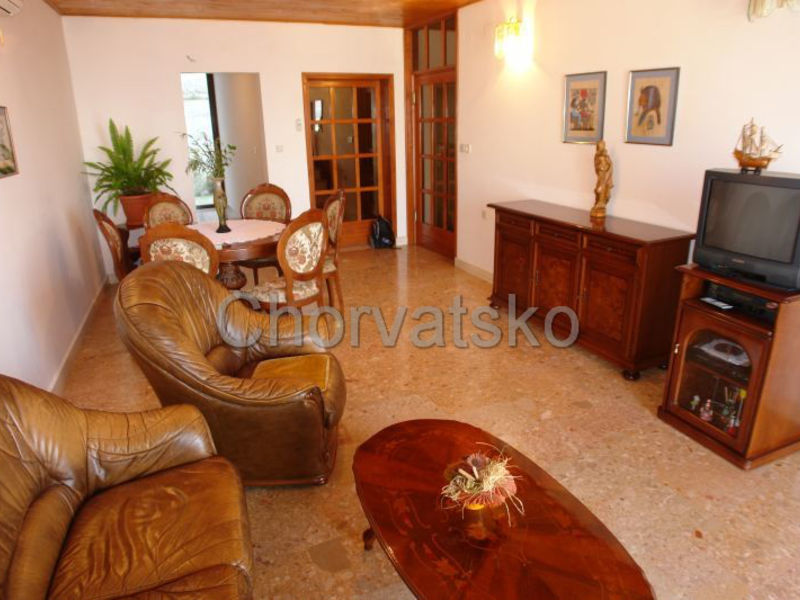 Apartmány Altenija