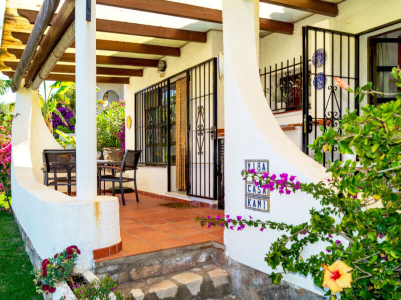 Las Buganvillas