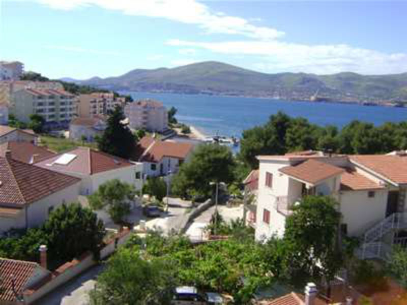 Vila 1351-124
