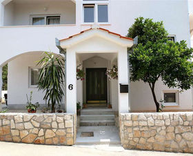 Vila 1351-70