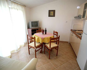 Vila 1351-70