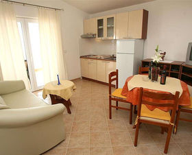 Vila 1351-70
