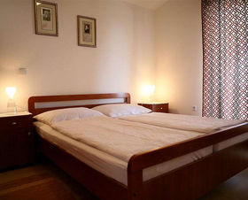 Vila 1351-70