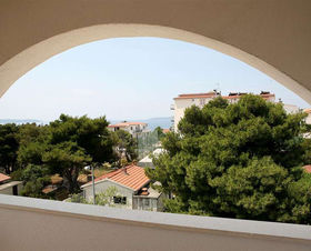 Vila 1351-70