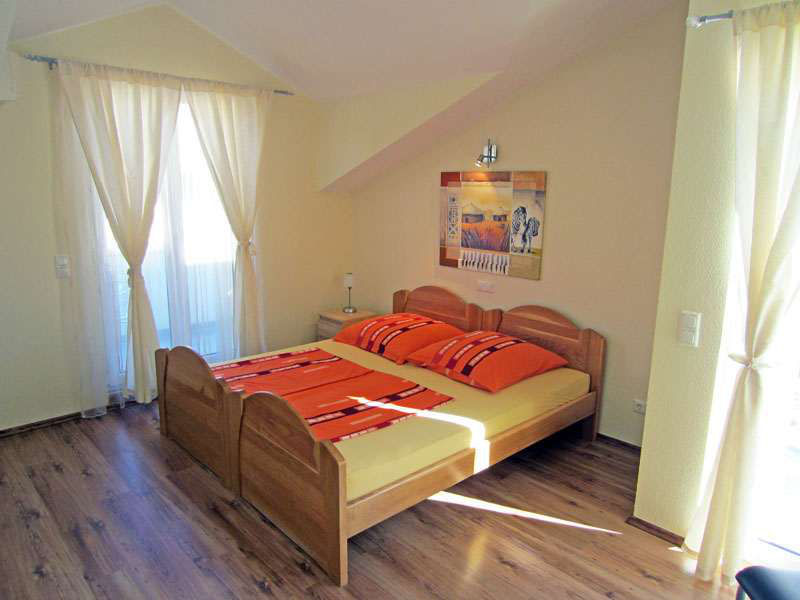 Vila 1351-92