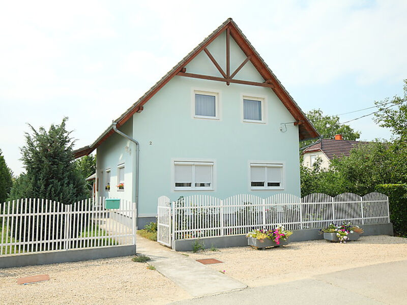 Balaton H2058