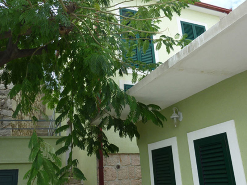 Vila 1563-57