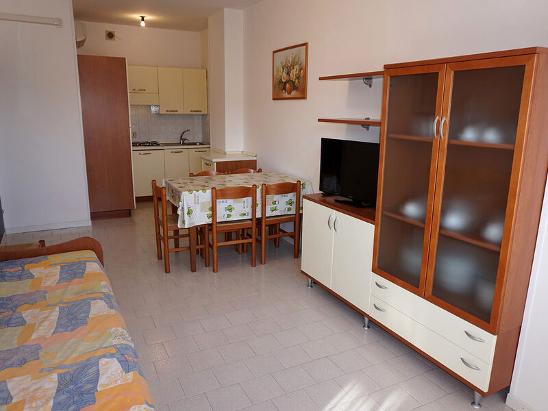 Residence Cutter / Holiday